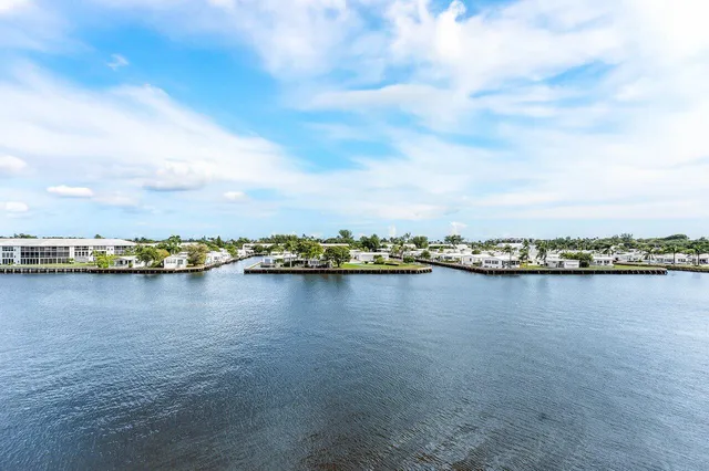 $2,500 | 2004 South Federal Highway, Unit D403, Boynton Beach, FL 33435