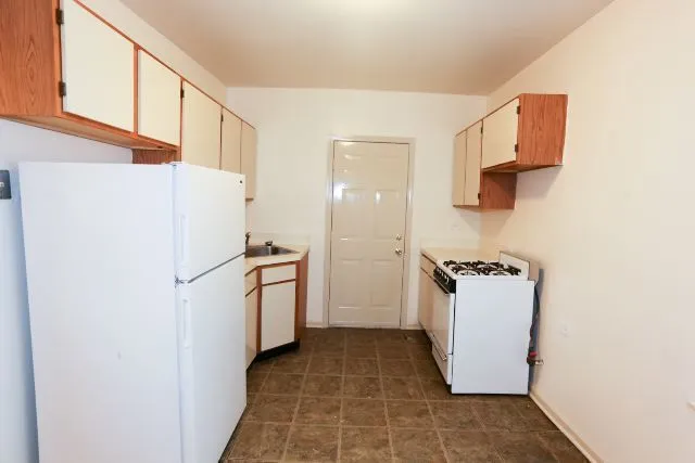 $1,500 | 5746 North Winthrop Avenue, Unit 303, Chicago, IL 60660