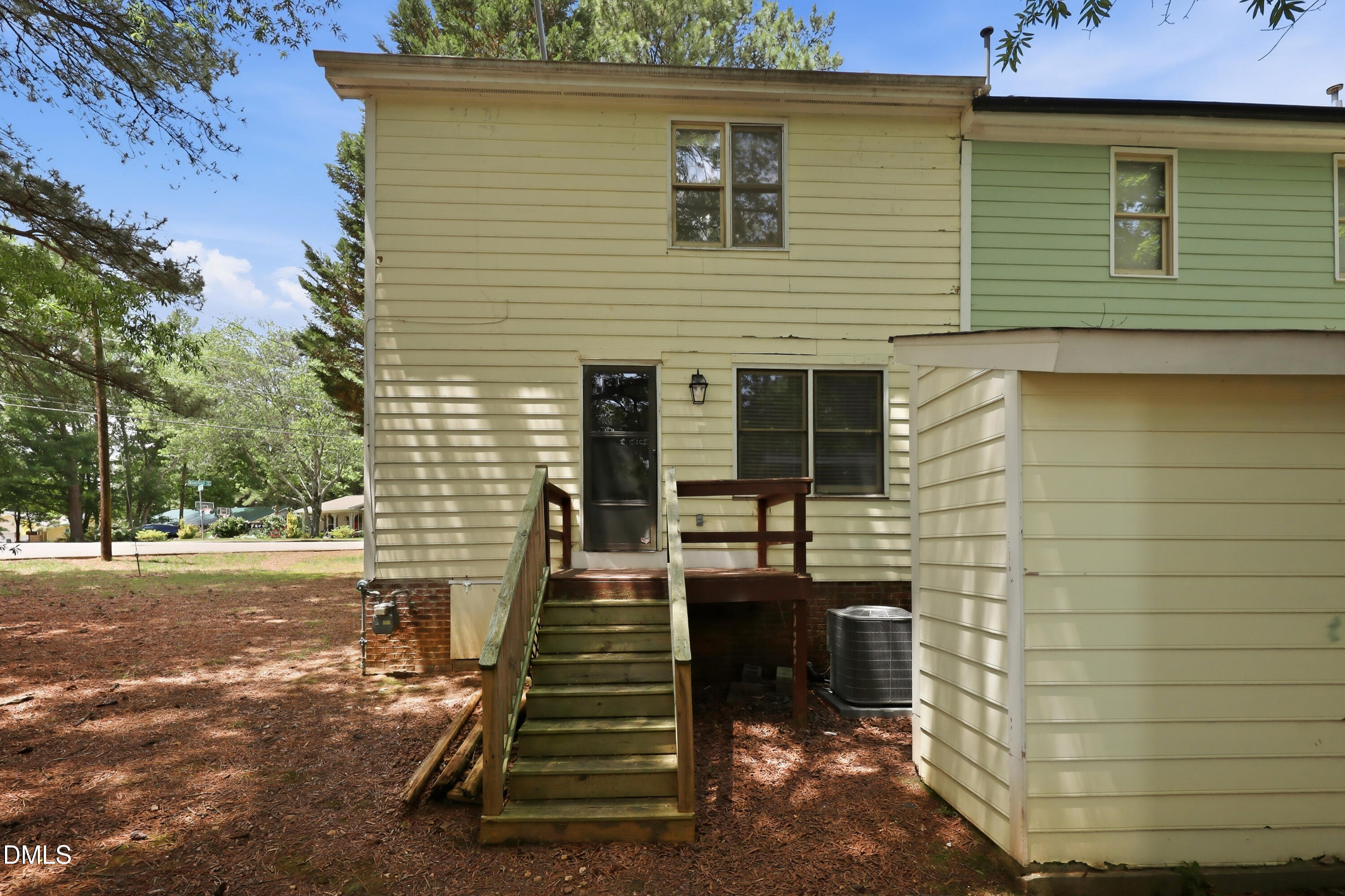 669 Bashford Road Raleigh, NC 27606 - Photo 15 of 19 a view of a pathway with a house