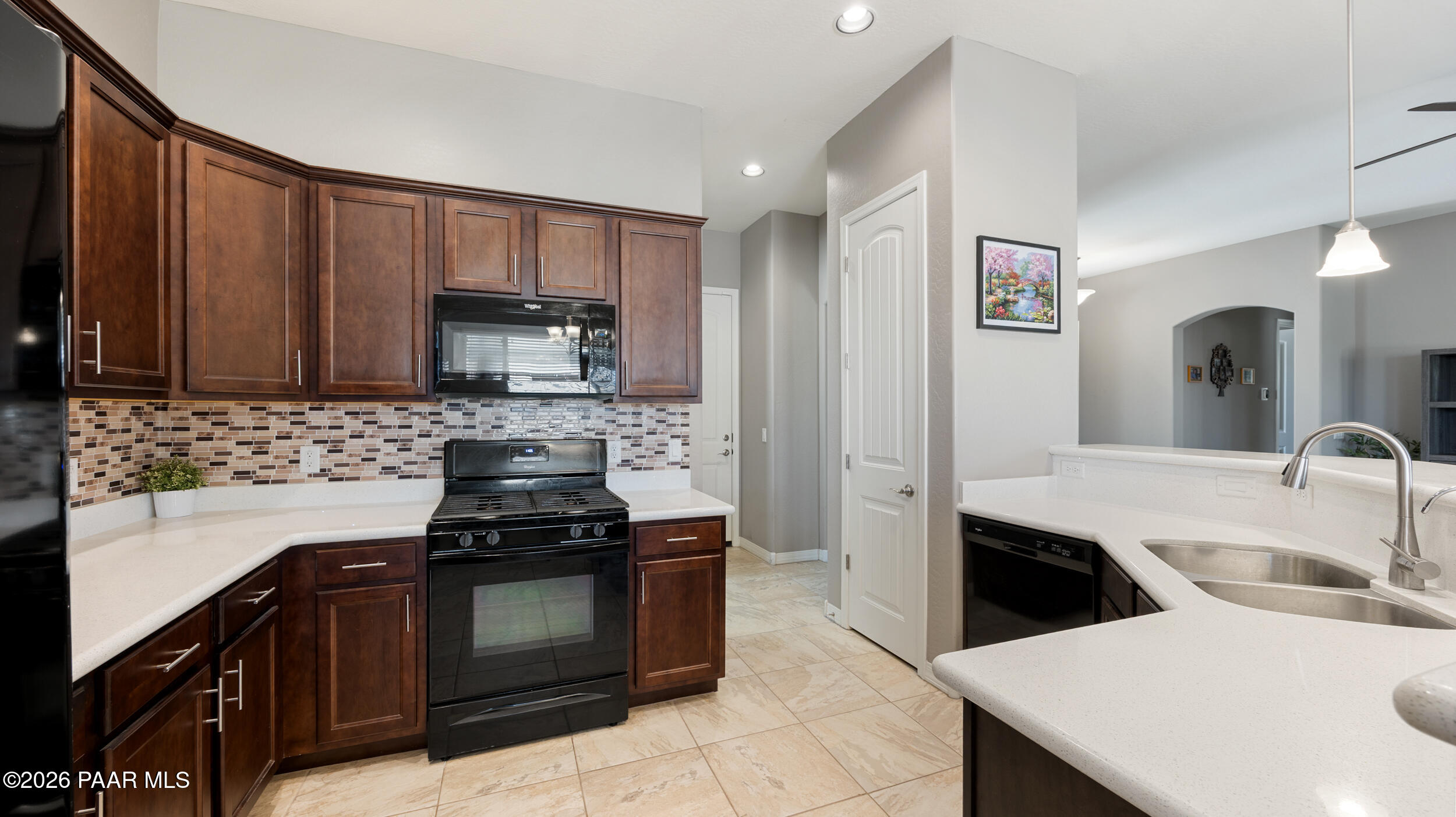 6269 Livingston Loop Prescott Valley, AZ 86314 - Photo 2 of 30 KITCHEN