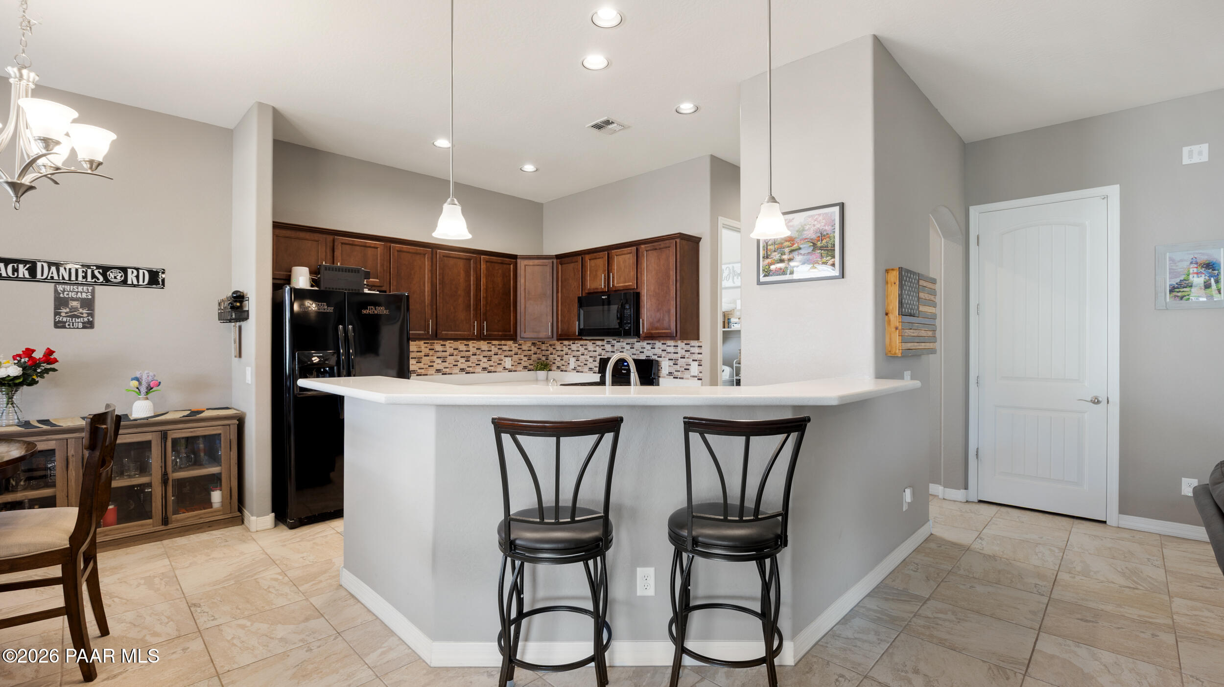 6269 Livingston Loop Prescott Valley, AZ 86314 - Photo 5 of 30 KITCHEN