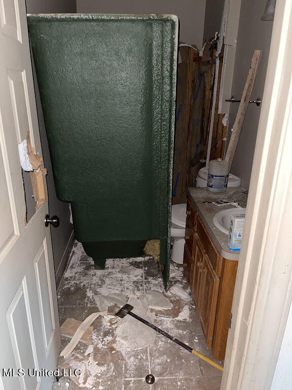 5990 Tank Road Terry, MS 39170 - Photo 25 of 26 Bathroom 1