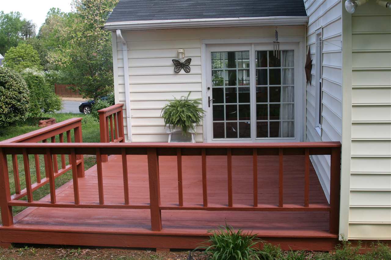 364 Minor Ridge Road Charlottesville, VA 22901 - Photo 8 of 40