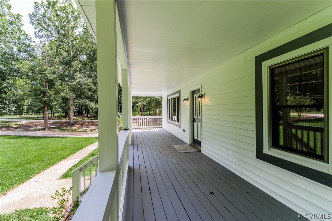 4900 North Courthouse Road Providence Forge, VA 23140 - Photo 8 of 50