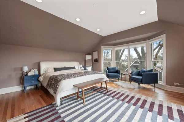 $889,000 | 1233 Glencoe Avenue, Highland Park, IL 60035
