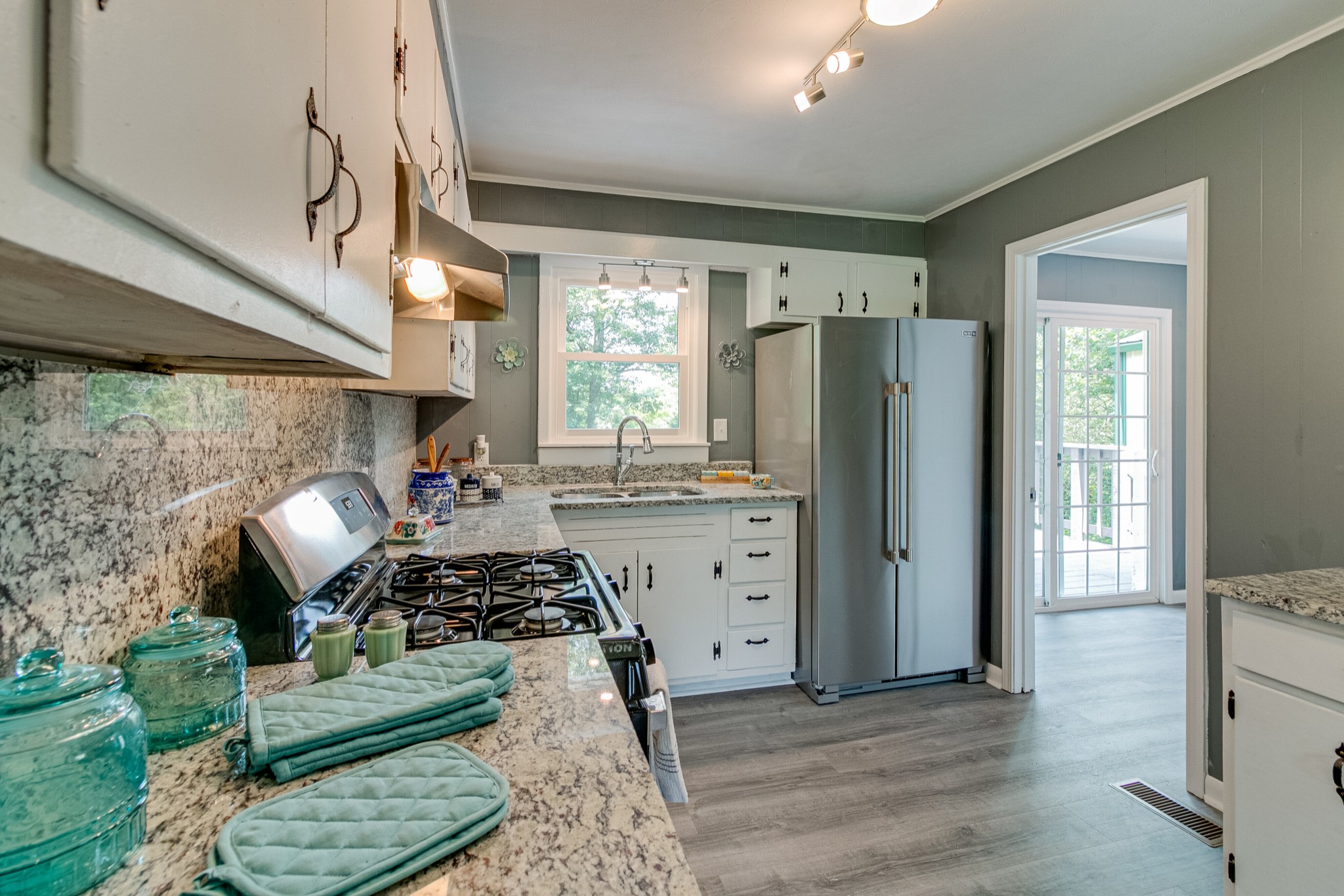 176 Pine Street Parsons, TN 38363 - Photo 3 of 23