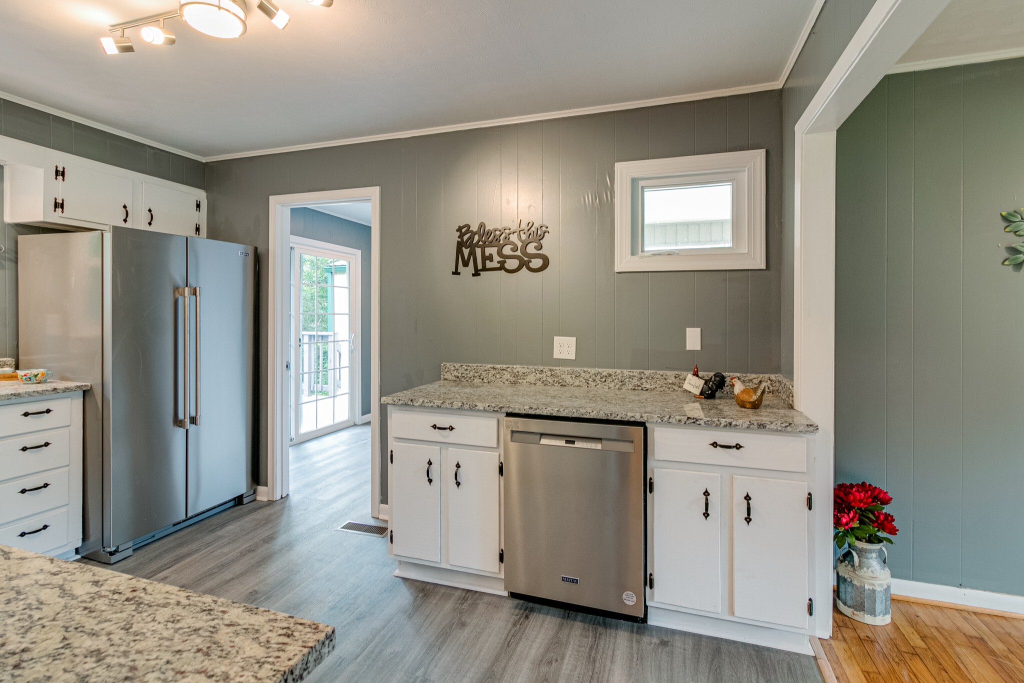 176 Pine Street Parsons, TN 38363 - Photo 5 of 23