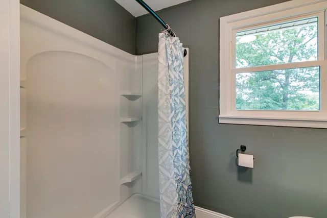 $1,590 | 176 Pine Street, Parsons, TN 38363