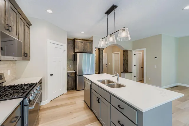 $454,164 | 6363 Goodwin Lane, Wyoming, MN 55092