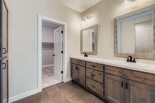 $454,164 | 6363 Goodwin Lane, Wyoming, MN 55092