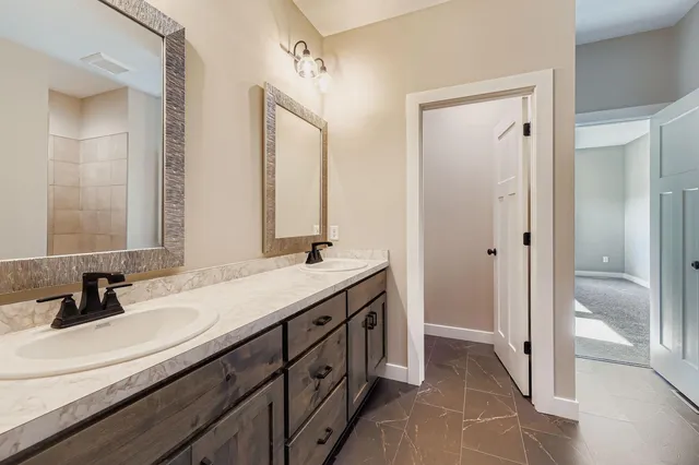 $454,164 | 6363 Goodwin Lane, Wyoming, MN 55092