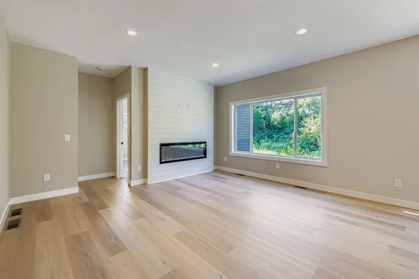 $454,164 | 6363 Goodwin Lane, Wyoming, MN 55092