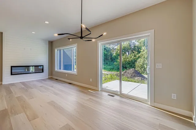 $454,164 | 6363 Goodwin Lane, Wyoming, MN 55092