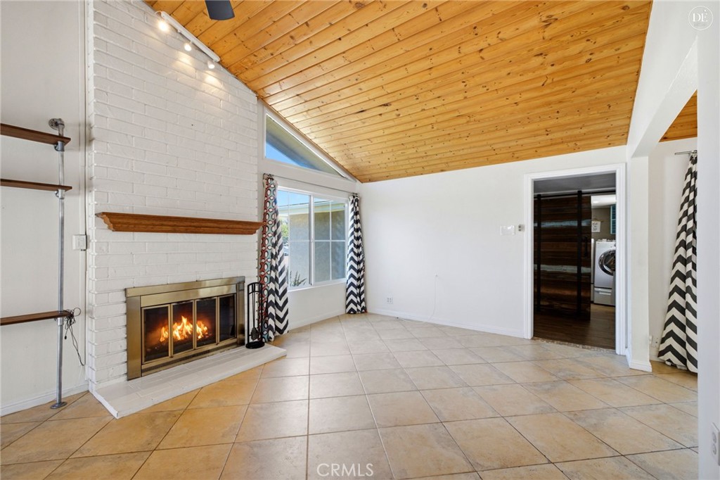 2906 Berkeley Road Riverside, CA 92506 - Photo 9 of 40