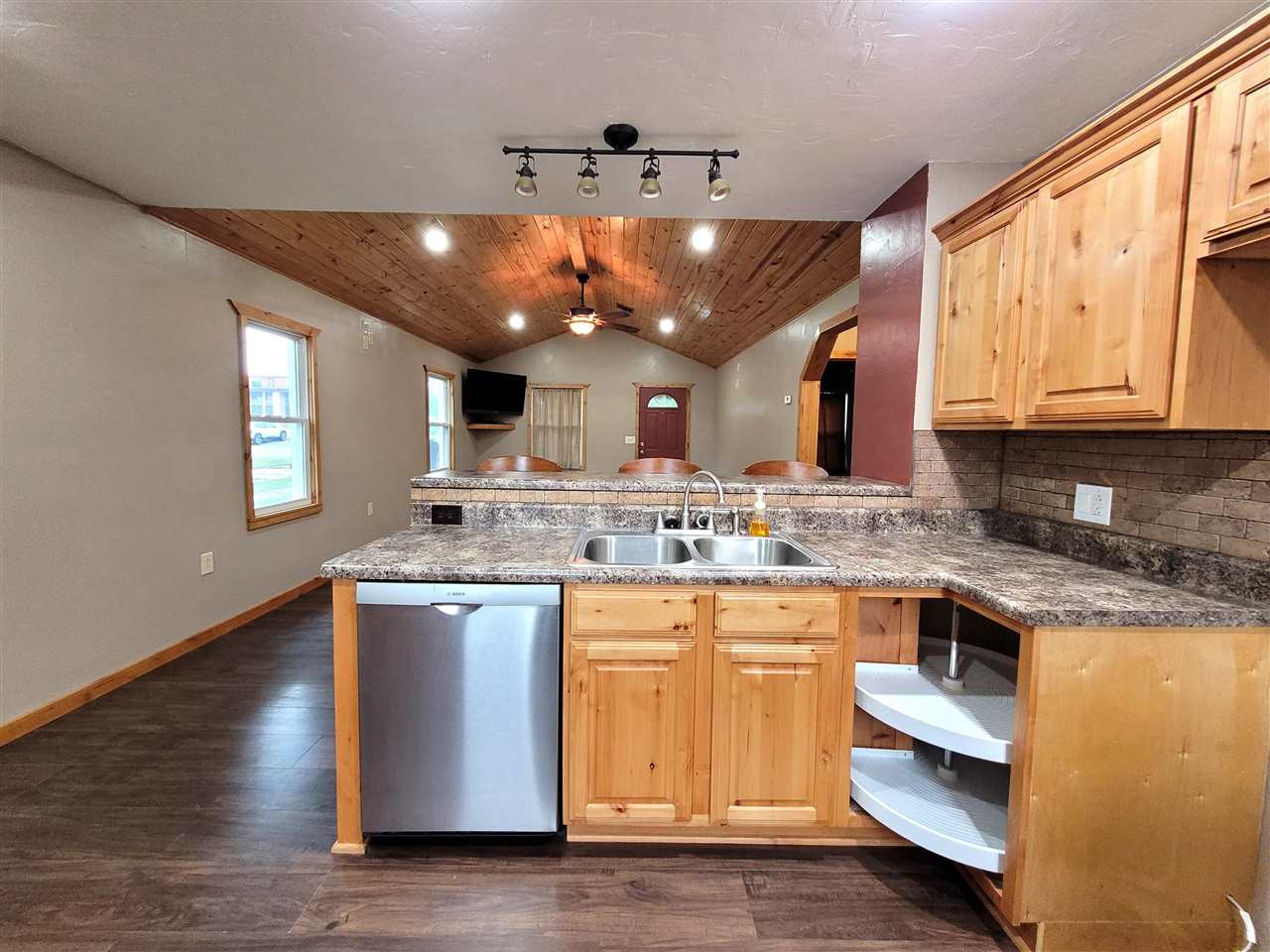 614 Maple Street Perry, OK 73077 - Photo 13 of 41 Gallery Image 13