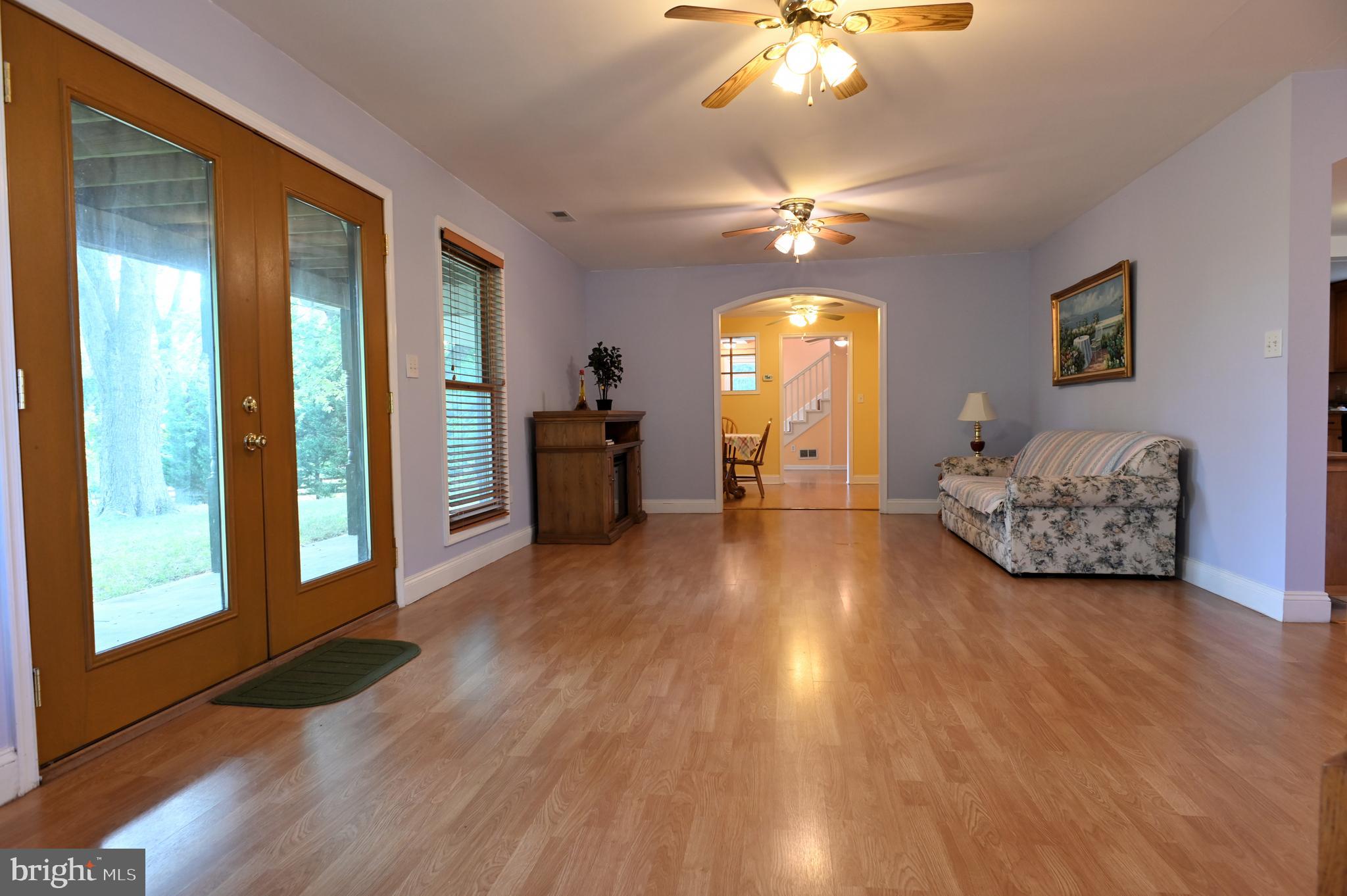 20503 Darnestown Road Dickerson, MD 20842 - Photo 10 of 33