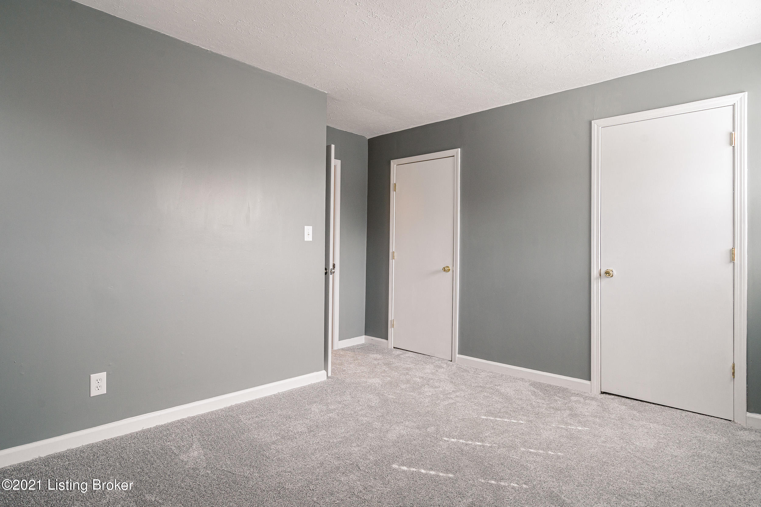 4808 Valla Road Louisville, KY 40213 - Photo 44 of 46 4808 Valla Road-44
