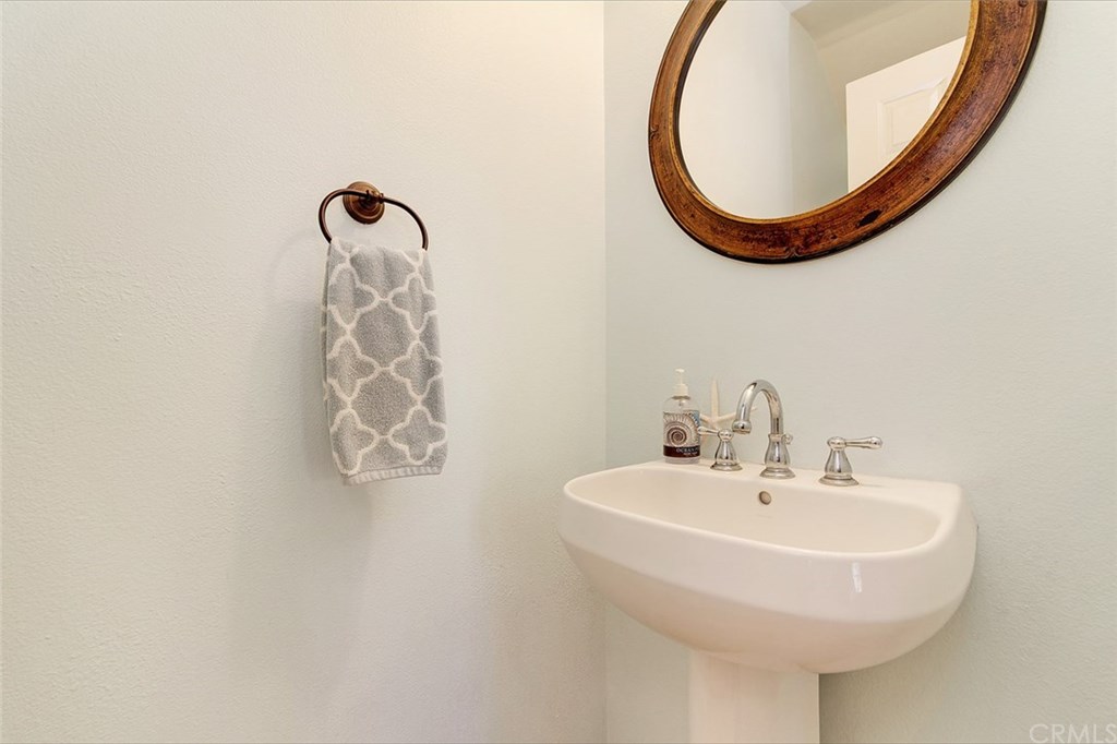 2530 Cornerstone Lane Costa Mesa, CA 92626 - Photo 11 of 28