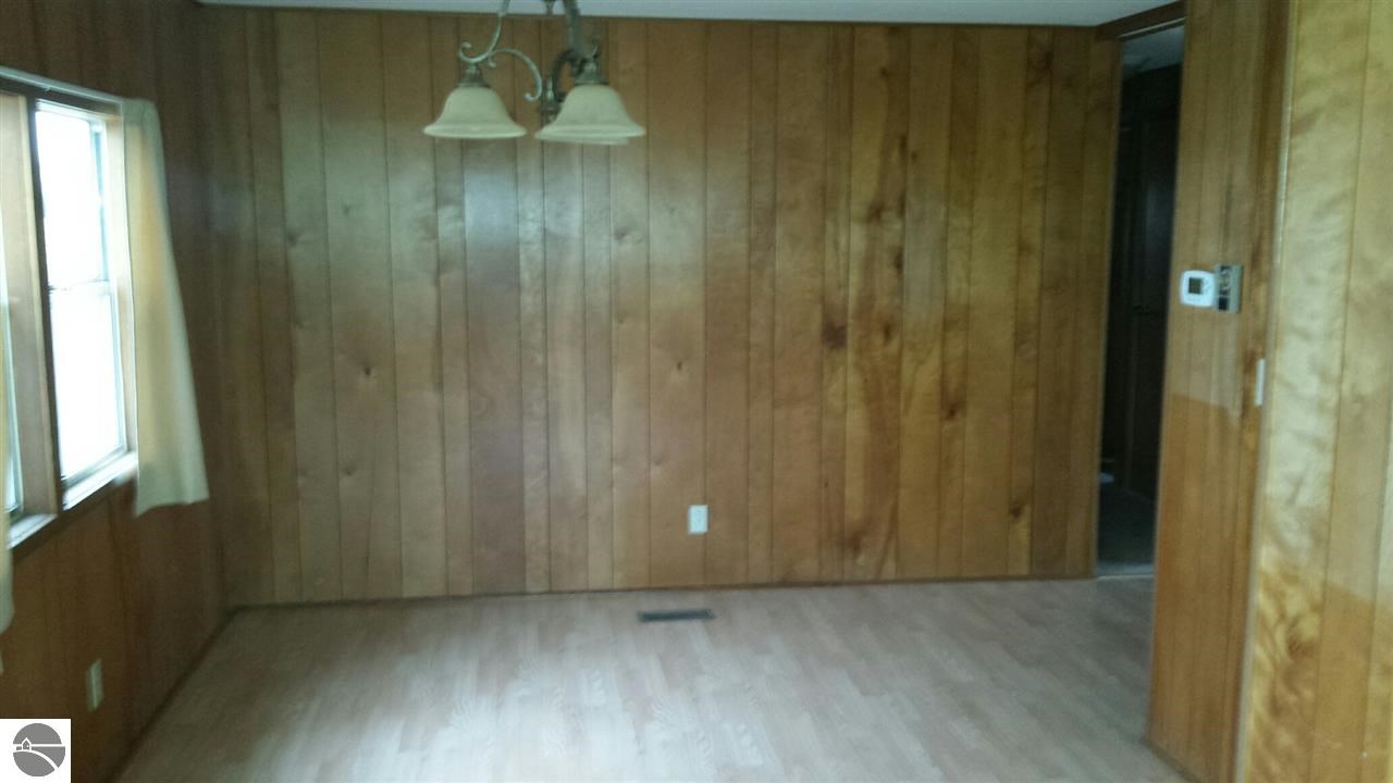 9420 East Blanchard Road Shepherd, MI 48883 - Photo 3 of 14 1792368-2.JPG