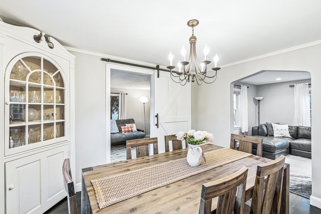 43 Nathaniel Road Winchester, MA 01890 - Photo 8 of 41 Gallery Image 8