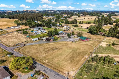 $2,495,000 | 8571 Brand Lane, Penngrove, CA 94951
