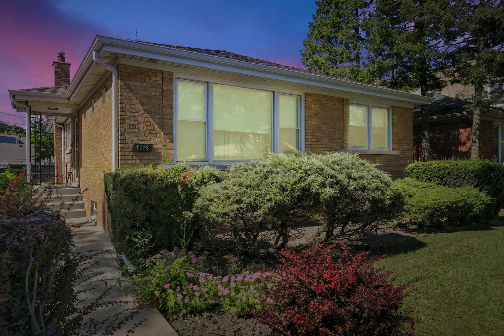 8728 Trumbull Avenue Skokie, IL 60076 - Photo 18 of 18 front view of a house