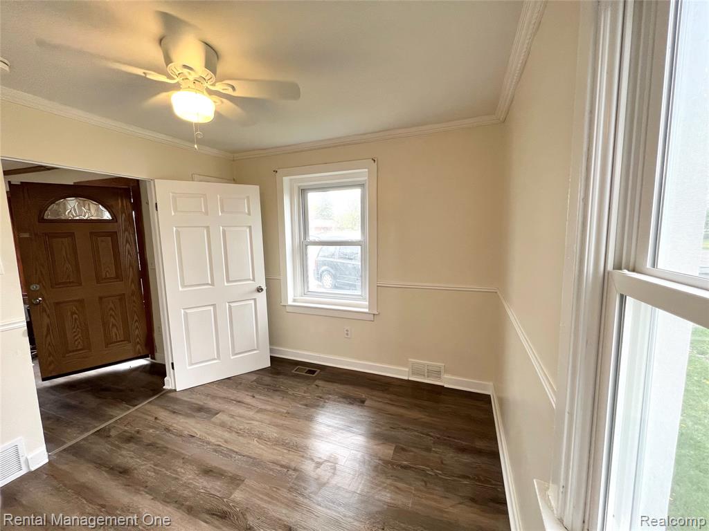 7531 Inkster Road Westland, MI 48185 - Photo 11 of 18