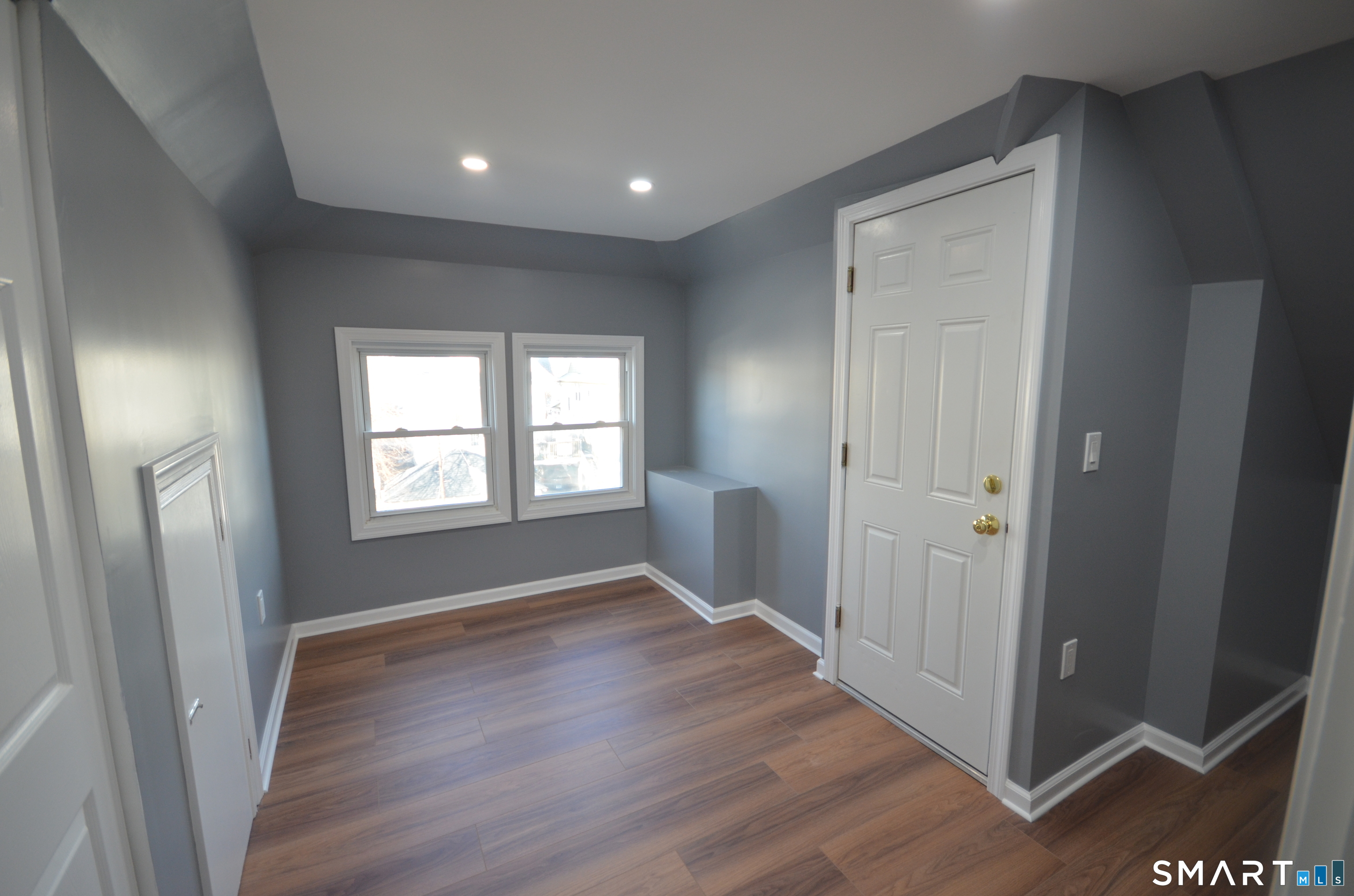 70 Westfield Avenue Bridgeport, CT 06606 - Photo 14 of 19