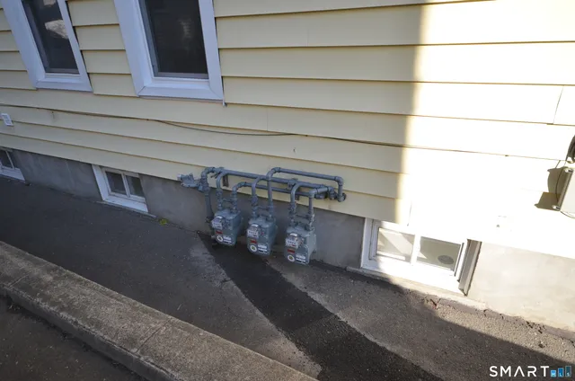 $2,000 | 70 Westfield Avenue, Bridgeport, CT 06606