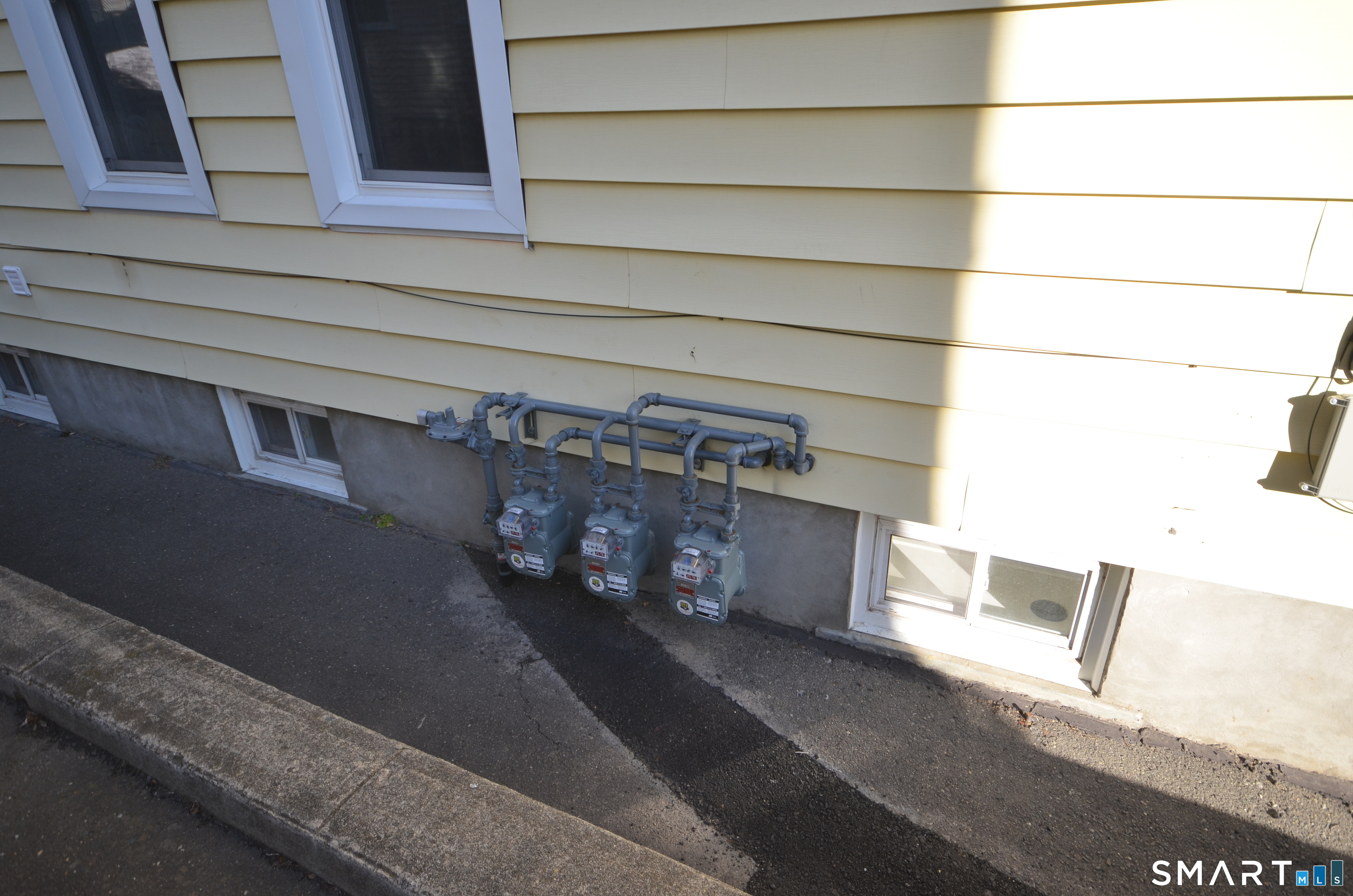 70 Westfield Avenue Bridgeport, CT 06606 - Photo 18 of 19