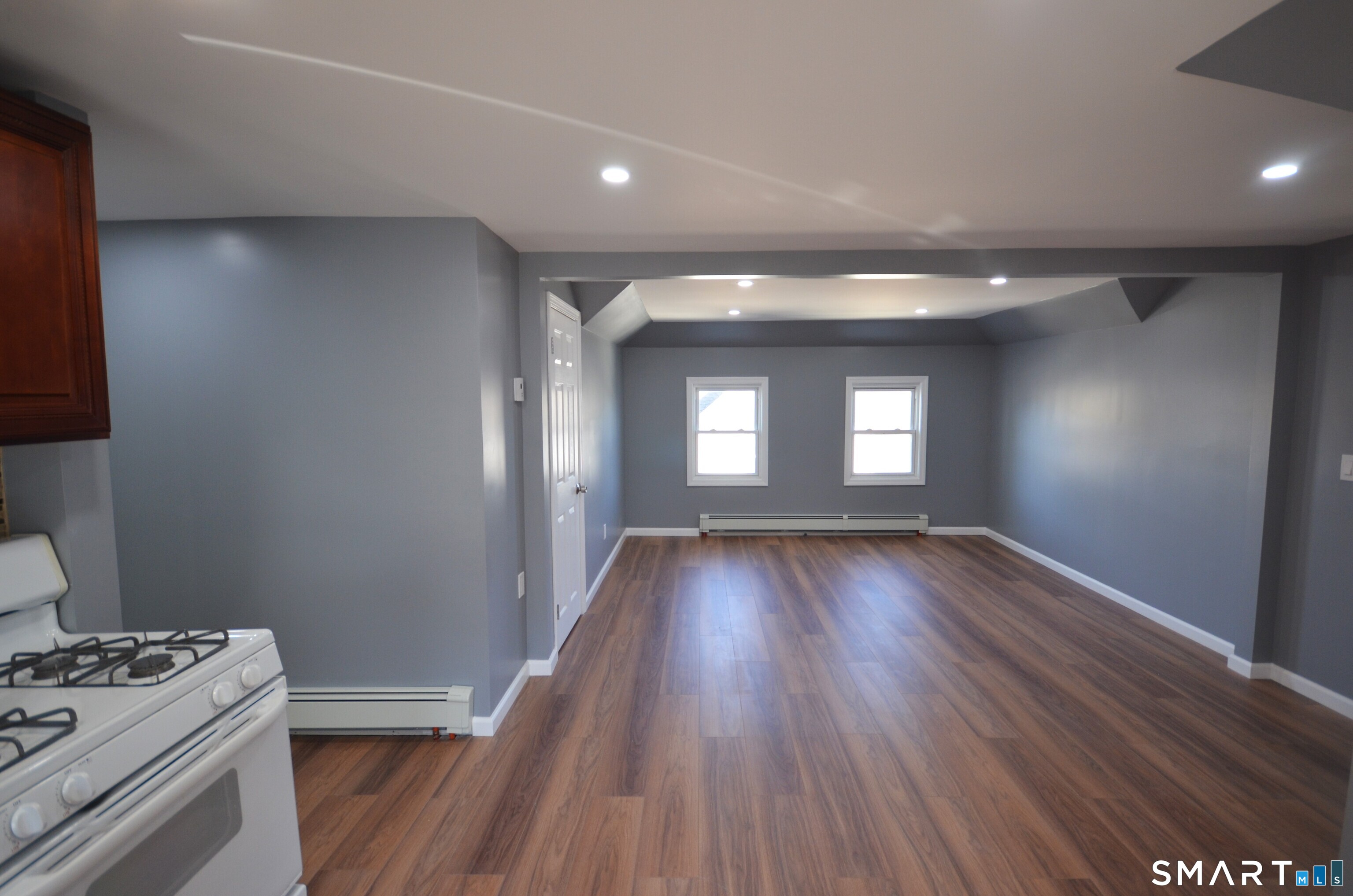 70 Westfield Avenue Bridgeport, CT 06606 - Photo 3 of 19