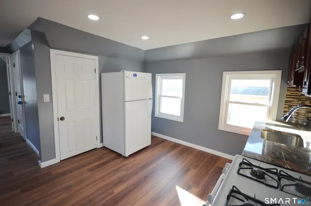 $2,000 | 70 Westfield Avenue, Bridgeport, CT 06606