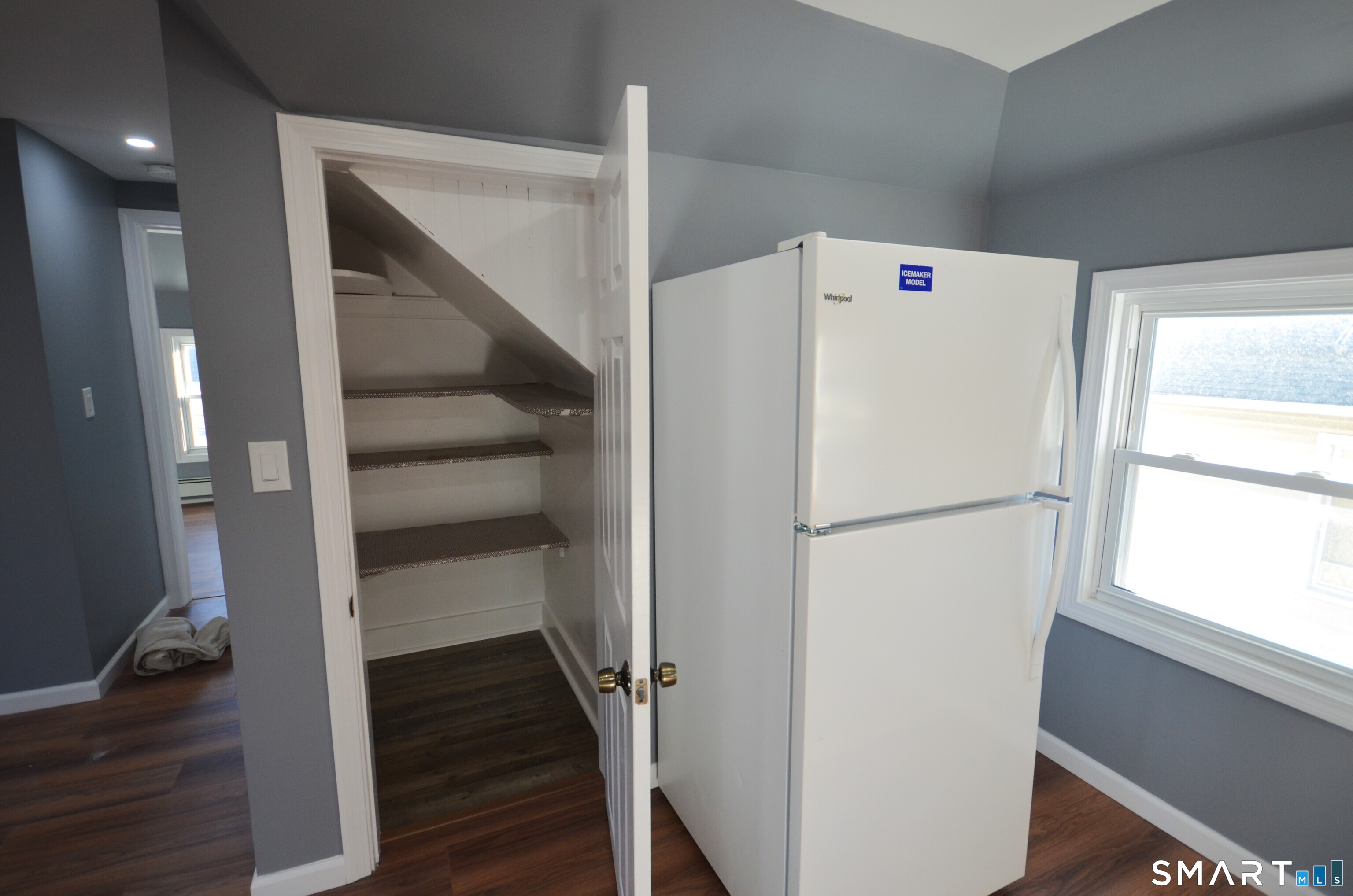 70 Westfield Avenue Bridgeport, CT 06606 - Photo 9 of 19