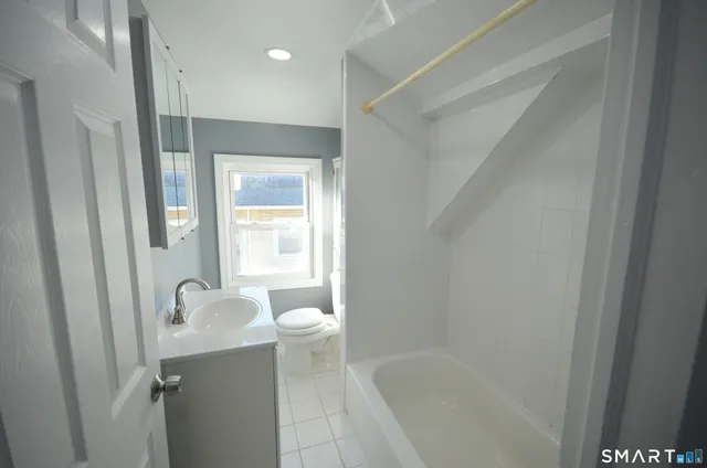 $2,000 | 70 Westfield Avenue, Bridgeport, CT 06606