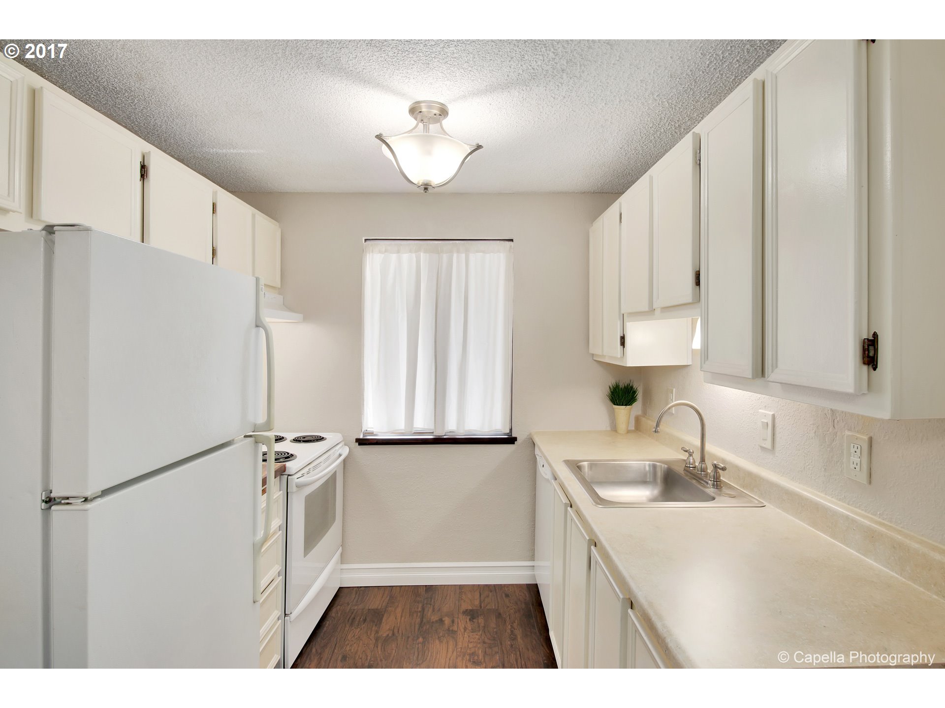 14095 Southwest Walker Road, Unit 57 Beaverton, OR 97005 - Photo 7 of 13 Gallery Image 7