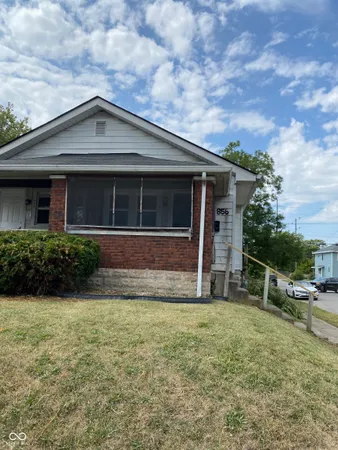 $650 | 856 North Bradley Avenue, Indianapolis, IN 46201