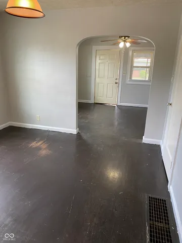 $695 | 856 North Bradley Avenue, Indianapolis, IN 46201