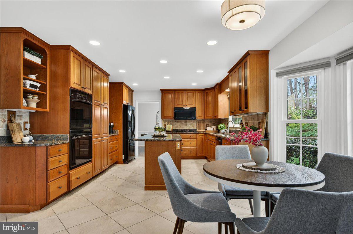 7723 Silver Sage Court Springfield, VA 22153 - Photo 12 of 63