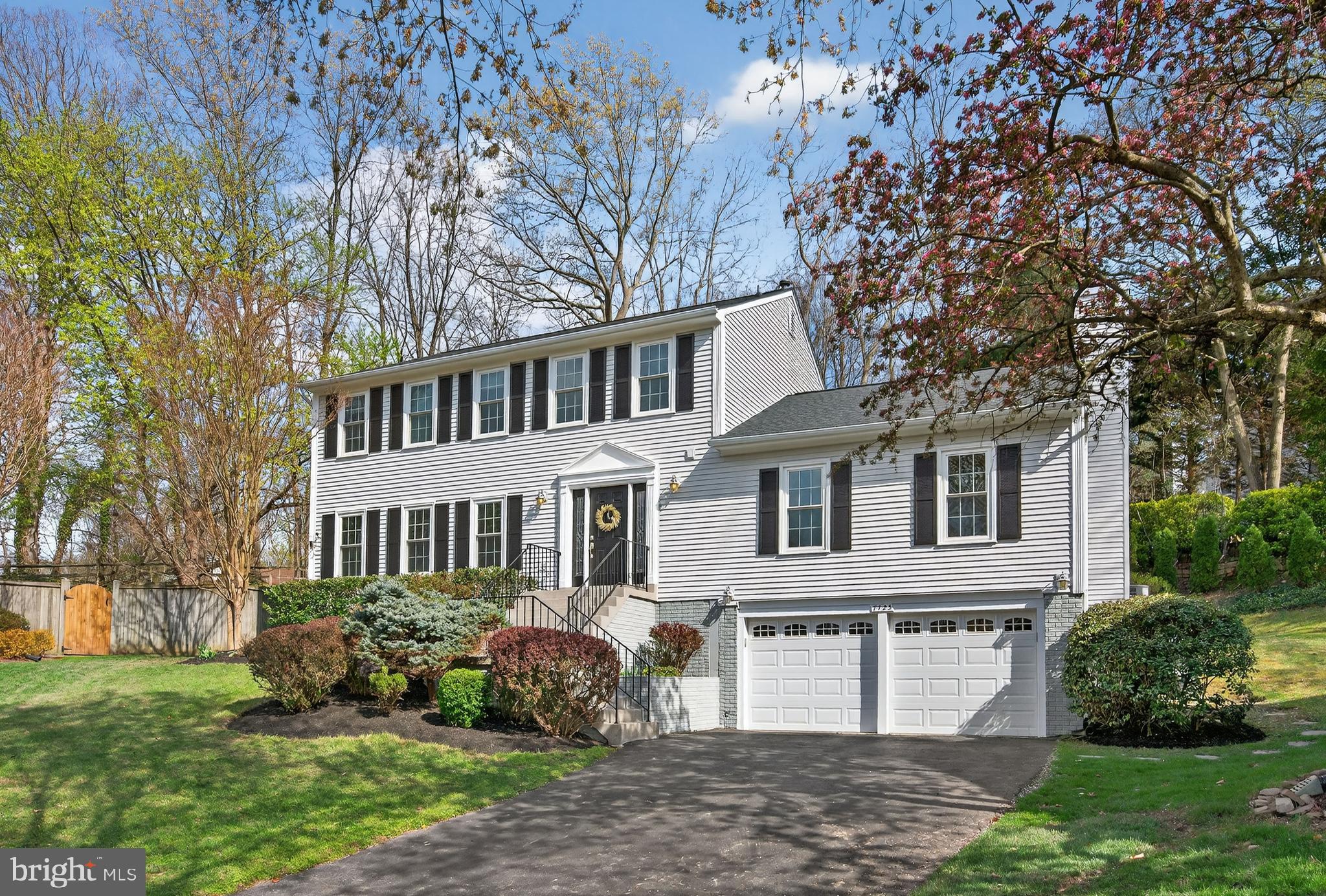 7723 Silver Sage Court Springfield, VA 22153 - Photo 4 of 63 Impressive upgrades inside & out!