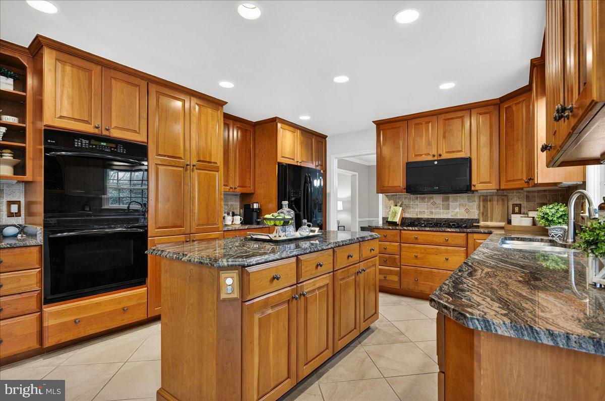 7723 Silver Sage Court Springfield, VA 22153 - Photo 9 of 63