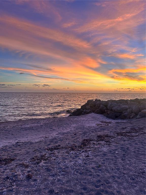 7740 Sanderling Road Sarasota, FL 34242 - Photo 5 of 17