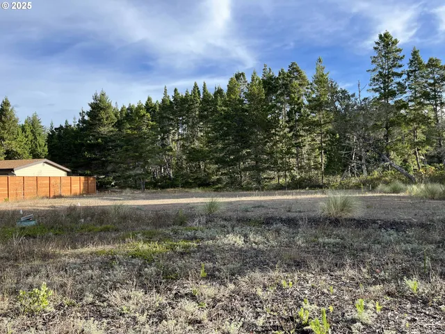 a view of a lake view