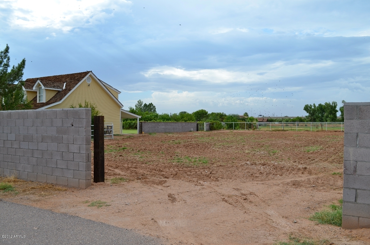 1859 South Recker Road Mesa, AZ 85206 - Photo 14 of 37 DSC_0036