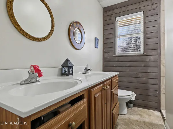 $675,000 | 4651 Schaad Road, Knoxville, TN 37931