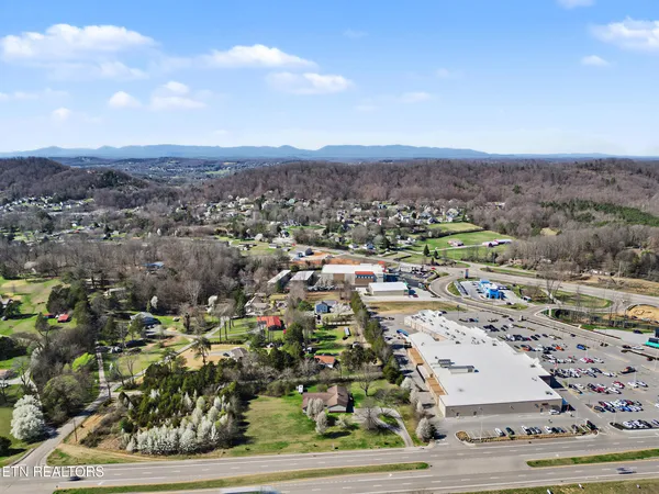 $675,000 | 4651 Schaad Road, Knoxville, TN 37931