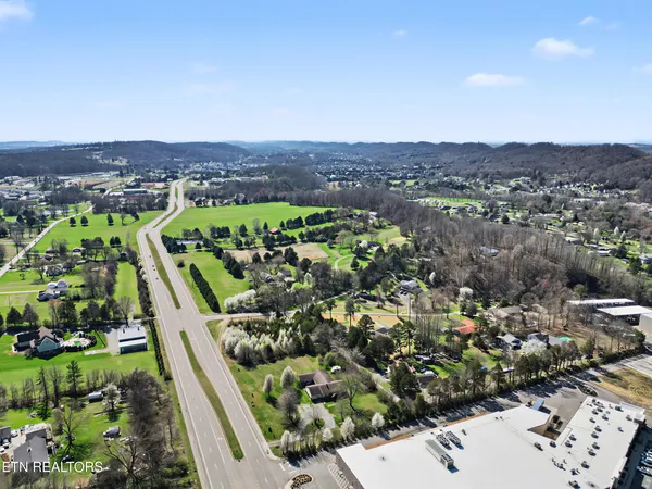 $675,000 | 4651 Schaad Road, Knoxville, TN 37931