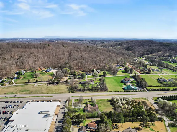 $675,000 | 4651 Schaad Road, Knoxville, TN 37931