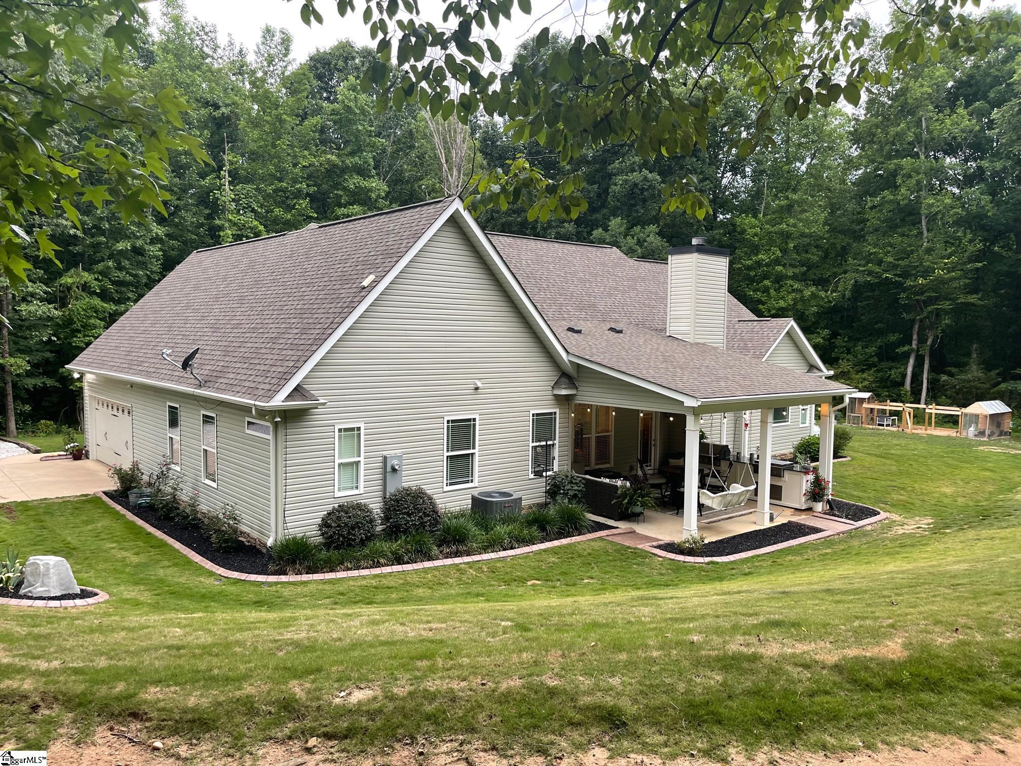 308 McKittrick Bridge Road Fountain Inn, SC 29644 - Photo 4 of 36