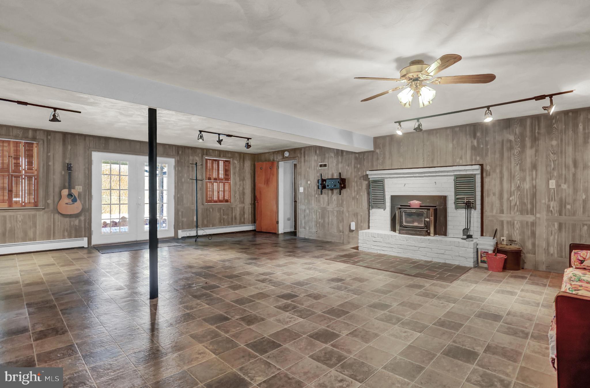 695 Old Rte 30 Orrtanna, PA 17353 - Photo 35 of 56 Gallery Image 35