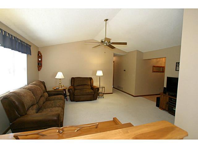906 Hines Road Columbus, OH 43230 - Photo 6 of 15